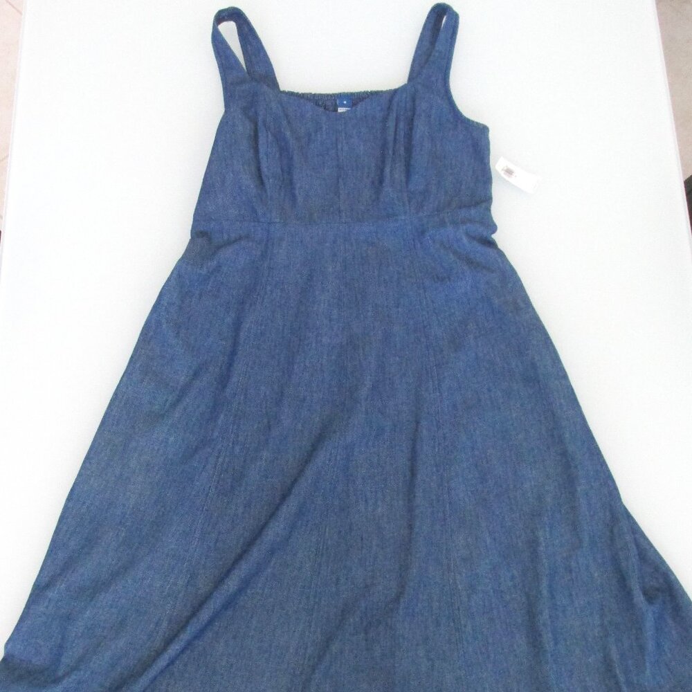 Old Navy (NWT) Women's Sleeveless Denim Dress Size Medium